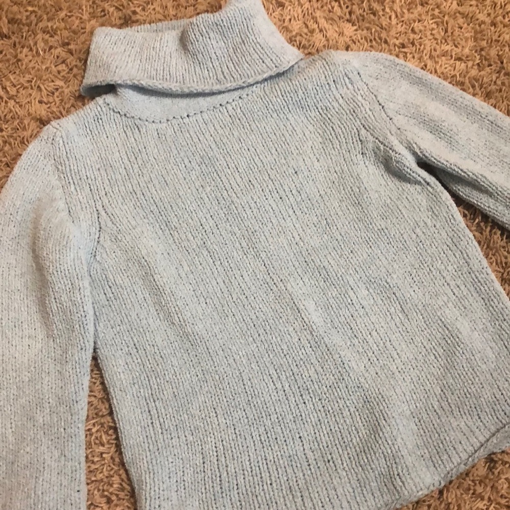 cute gap sweater for your kids! ( or for u )